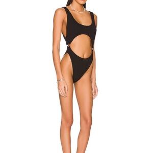 GOOD AMERICAN one piece cut out swimsuit